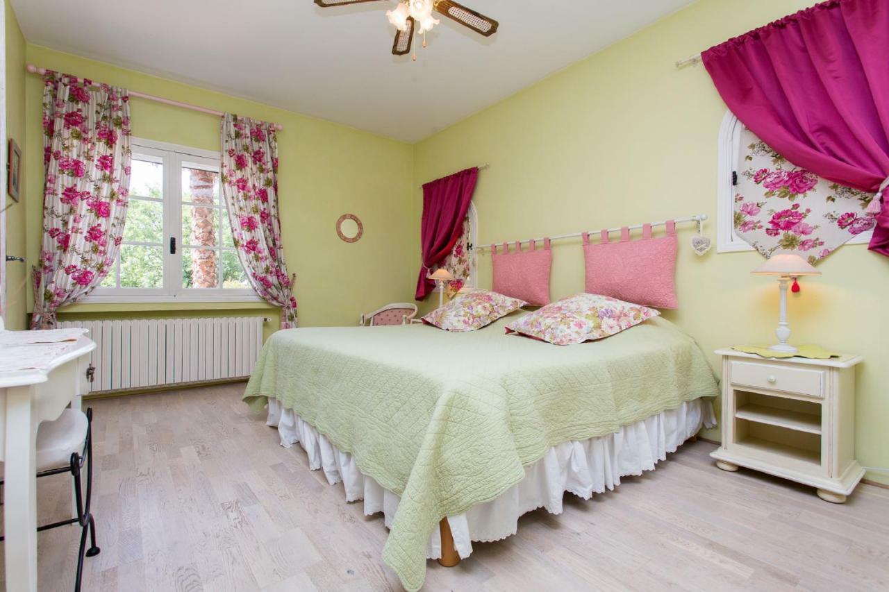 Mas Du Roc Bed & Breakfast Grasse Exterior photo